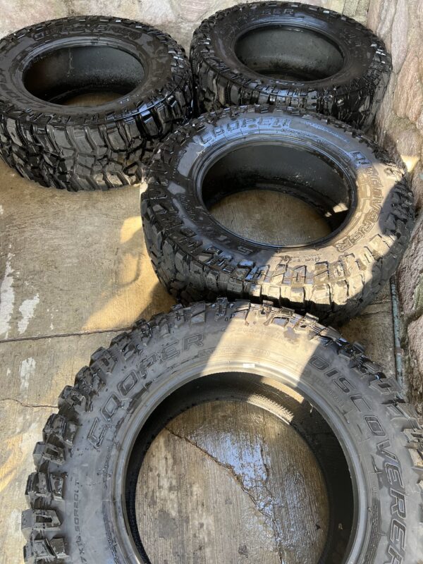 Llantas Cooper STT Pro 37×12.5R20